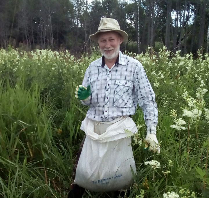 Александр Ефремов